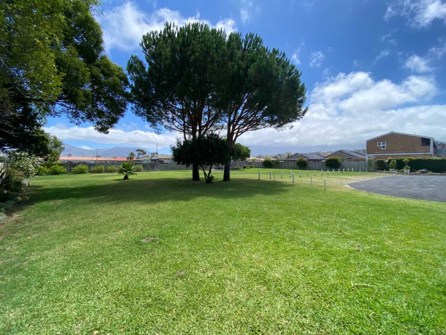 2 Bedroom Property for Sale in Plumstead Western Cape